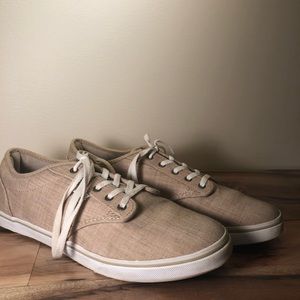 Tan vans